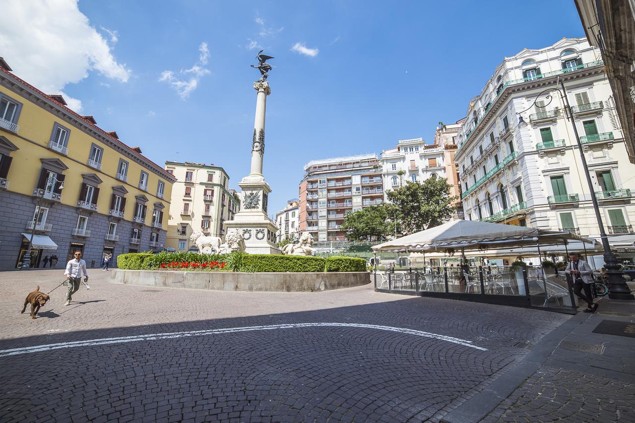 Le Stanze Di Piazza Dei Martiri Nápoles Exterior foto